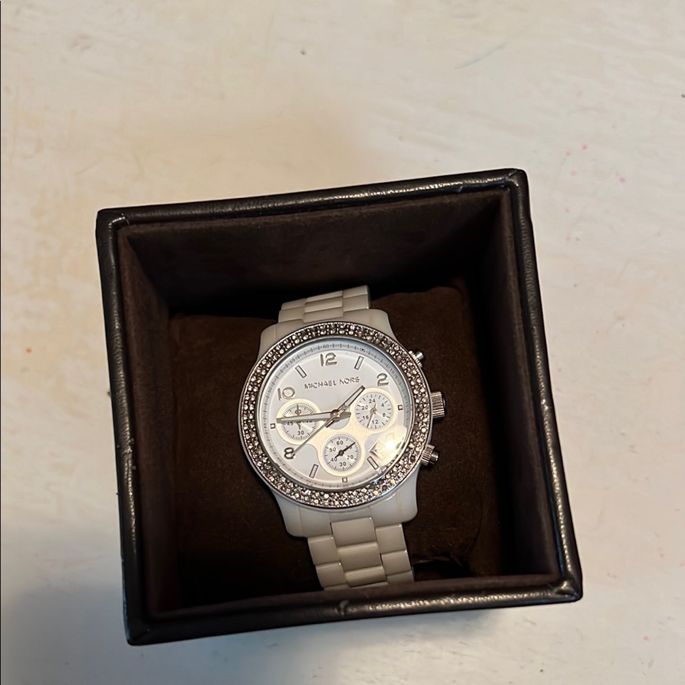 Michael Kors White Ceramic Watch with Crystal Accents.  Pre-owned
